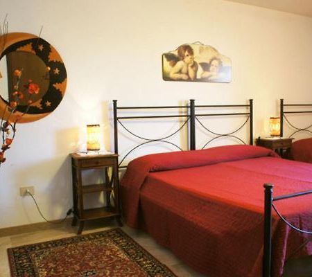 Bed and Breakfast La Coccinella à Lecce Chambre photo